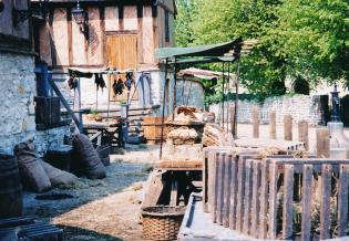 Oliver Twist Article Photo - 