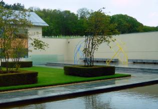 Visit to the new Rothschild Archive Centre Article Photo - 